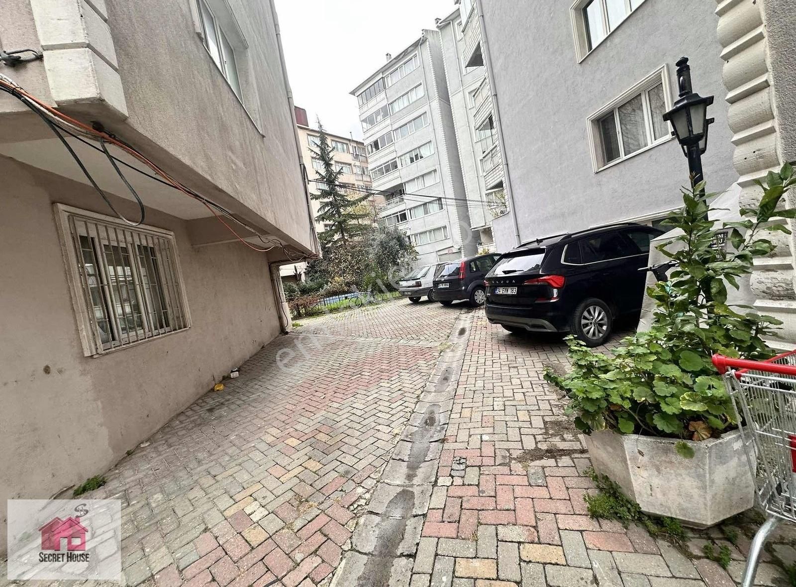 Avcılar Denizköşkler Kiralık Daire Secret House'dan Eşyalı 3+1 Manzaralı Arakat