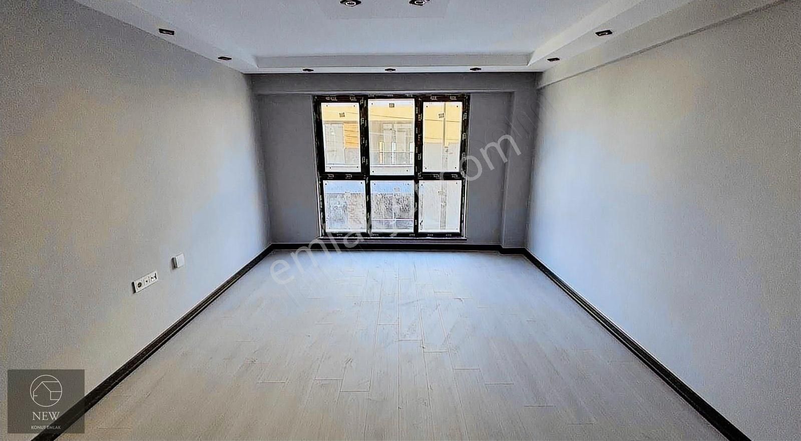 New Emlak'tan Esentepe'de Satılık 2+1 Daire