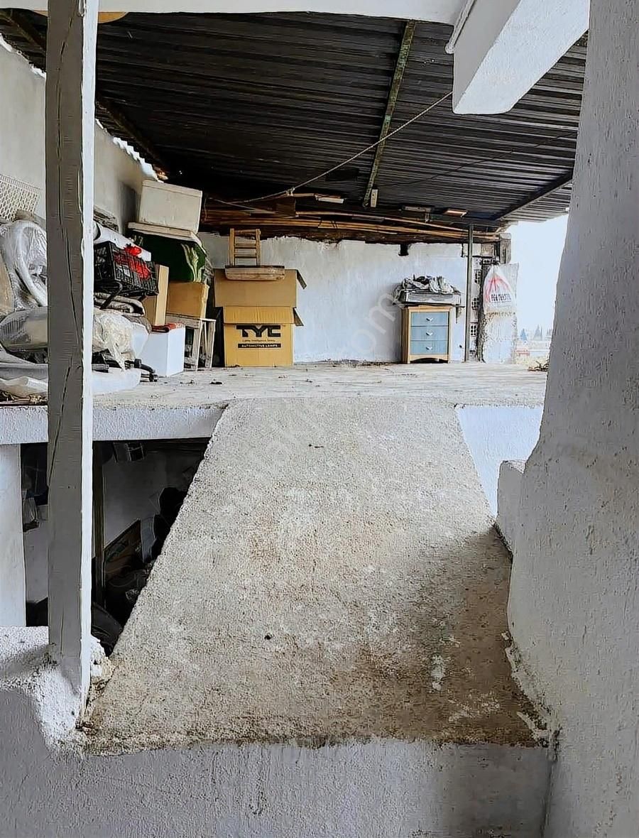 Kemalpaşa Sarılar Köyünde Müstakil Bahçeli Ev - Görsel 5