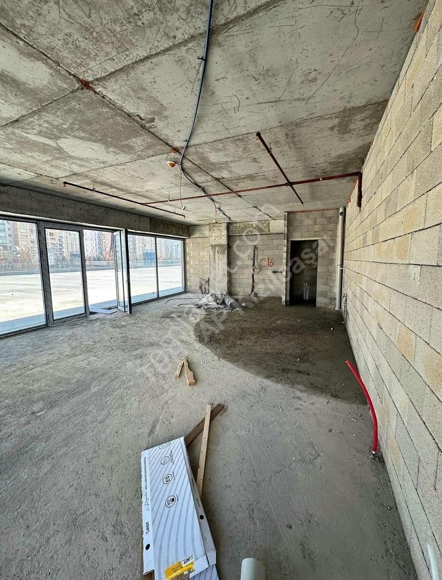 Anadolu Bulvar "auto Zone" Projesinde Bulvara Cephe İşyeri - Görsel 6