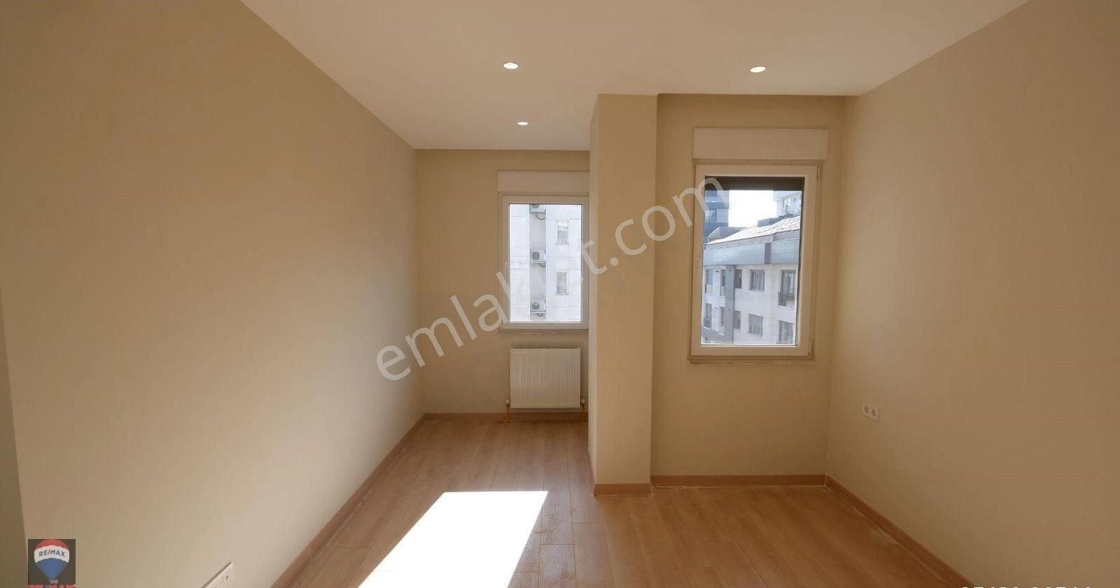 Suadiye'de Kısmi Deniz Manzaralı Satılık 2+1 Daire 105 M2 - Görsel 13