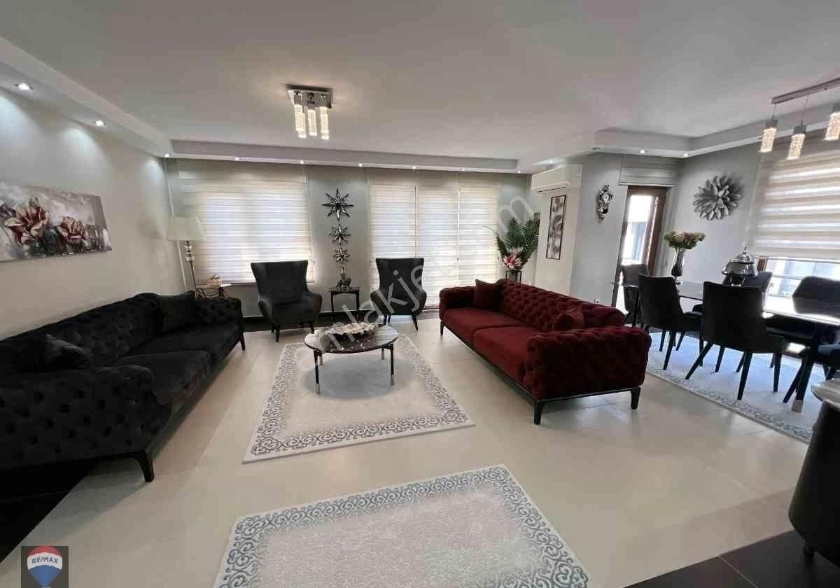 Çınar'da Özel Dekorasyonlu 3+2 Manzaralı Dubleks - Görsel 12