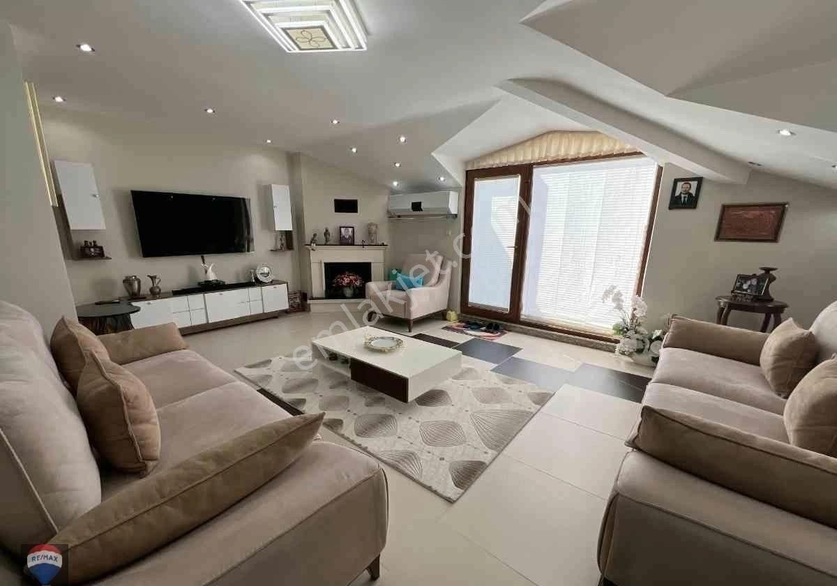 Çınar'da Özel Dekorasyonlu 3+2 Manzaralı Dubleks - Görsel 20