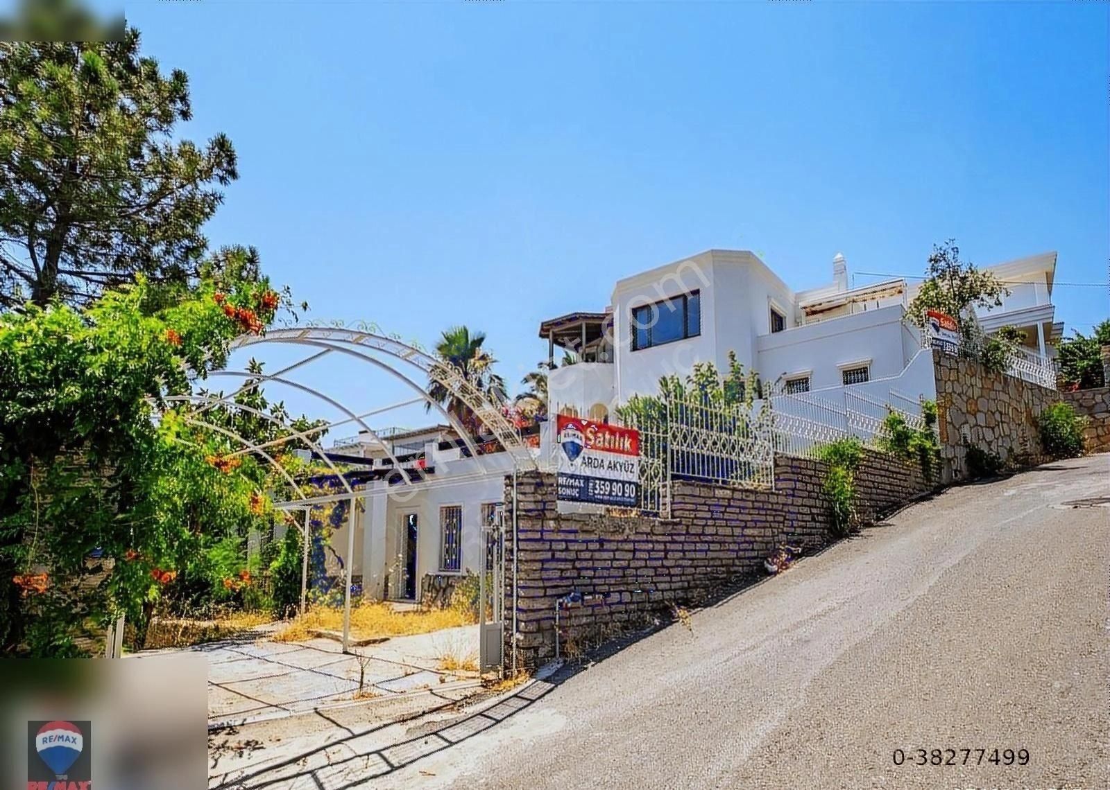 Bodrum Eskiçeşme Satılık Villa Bodrum Eskiçeşme'de Deniz Manzaralı 4+1 Müstakil Villa!