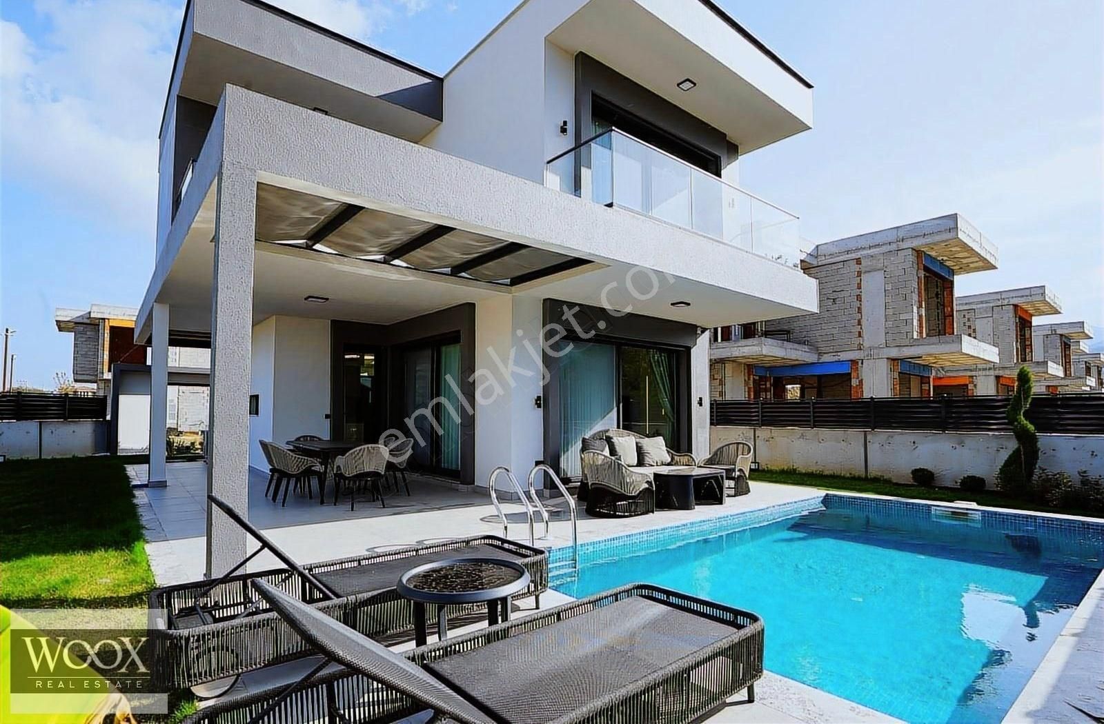 Kuşadası Güzelçamlı Satılık Villa Woox'tan Güzelçamlıda Özel Havuzlu 3+1 Lüks Villa