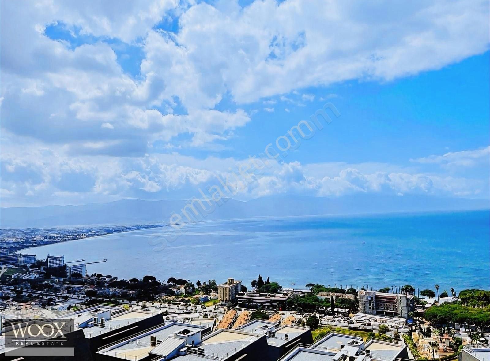 Kuşadası Değirmendere Satılık Daire Royal Panorama Konakları Muhteşem Bir Manzaraya Sahip 3+1 Daire.