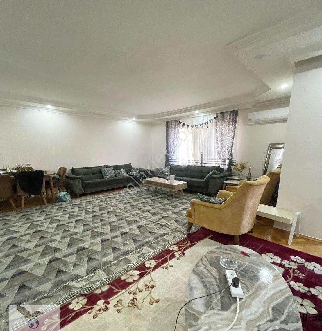 Avcılar Merkez Satılık Daire Avcılar Merkezde 3+1 Asansörlü İçi Masrafsız Ara Kat Daire