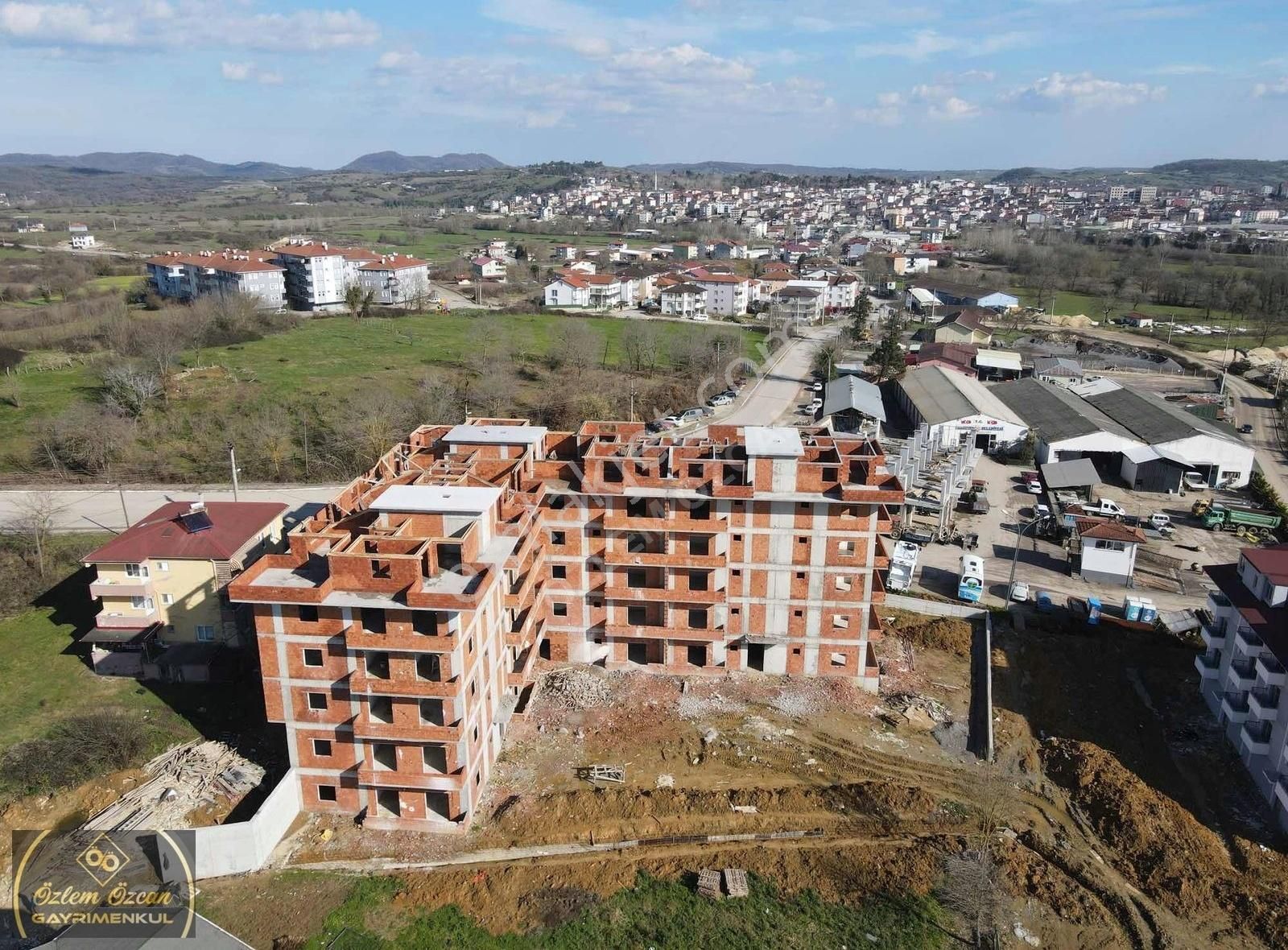 Kandıra Orhan Satılık Daire Kandıraya Devlet Hastanesine Yürüme Mesafesi Daire