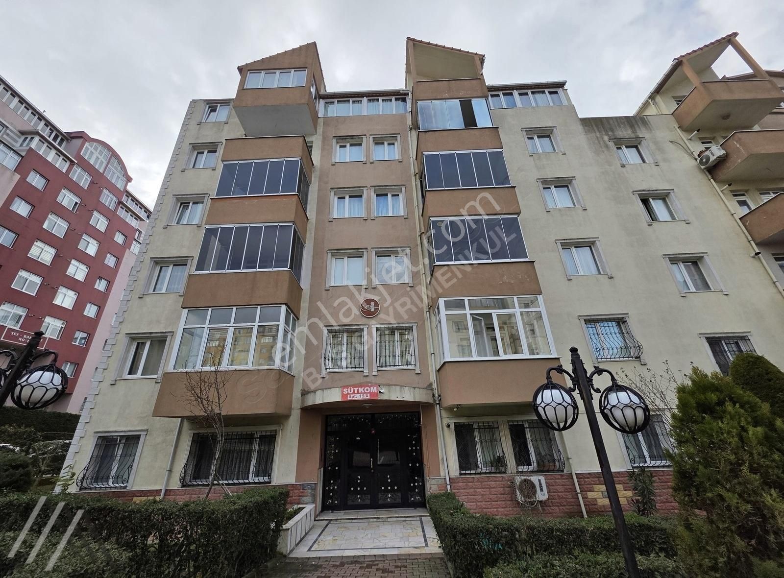 Başakşehir Başakşehir Satılık Daire Baş Gayrimenkulden Başakşehir Sütkom Sitesinde 3+1 Satılık Daire