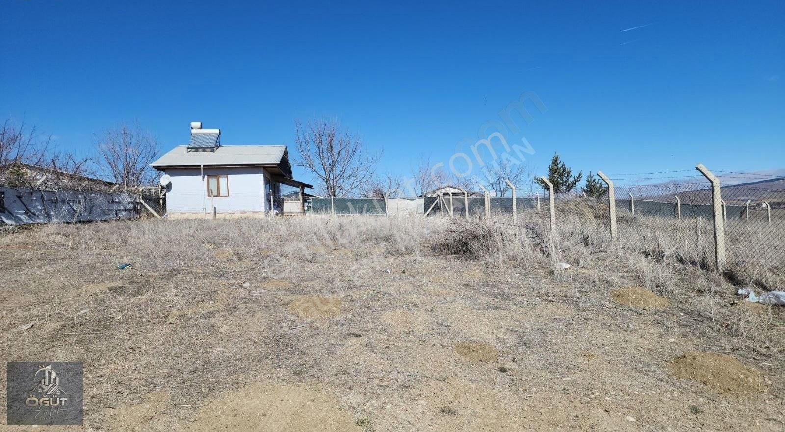 Karşıyakada Etrafı Çevrili Manzaralı Köşe Tek Tapu Arsa..... - Görsel 10