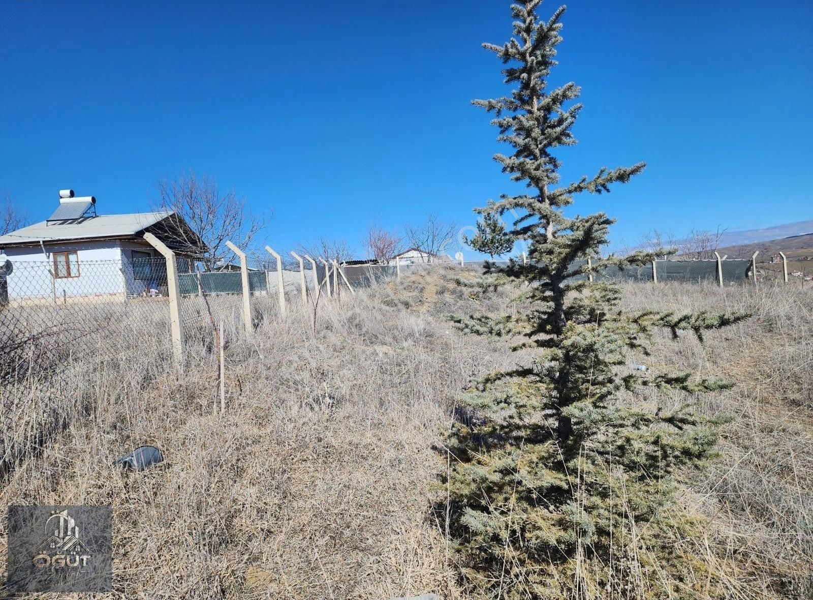 Karşıyakada Etrafı Çevrili Manzaralı Köşe Tek Tapu Arsa..... - Görsel 4