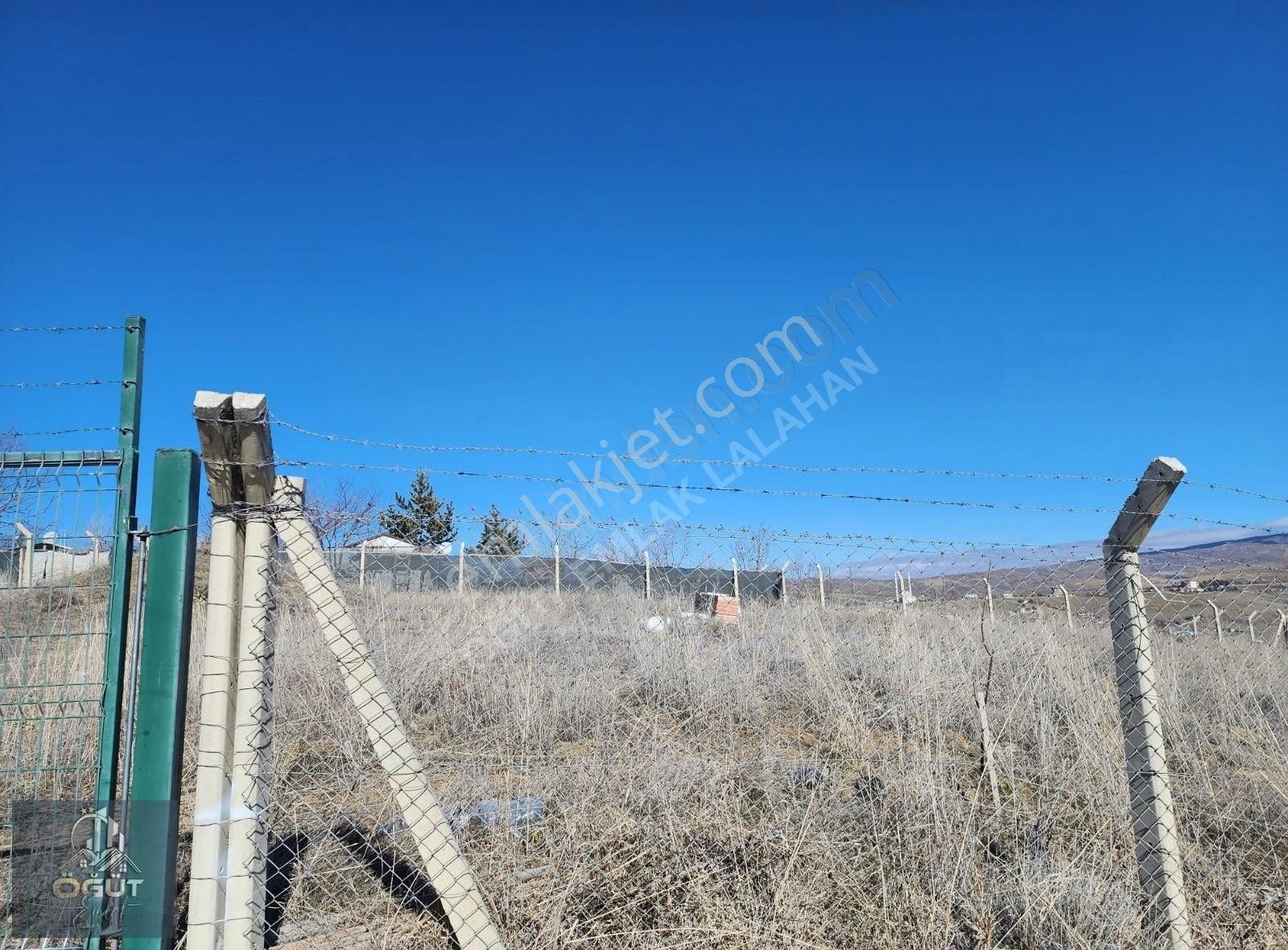 Karşıyakada Etrafı Çevrili Manzaralı Köşe Tek Tapu Arsa..... - Görsel 11