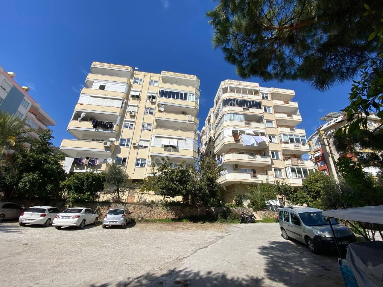 Alanya Kadıpaşa Satılık Daire Kadıpaşa'da 2+1 Ayrı Mutfaklı 110 M2 Asansörlü Otoparklı Satılık Daire