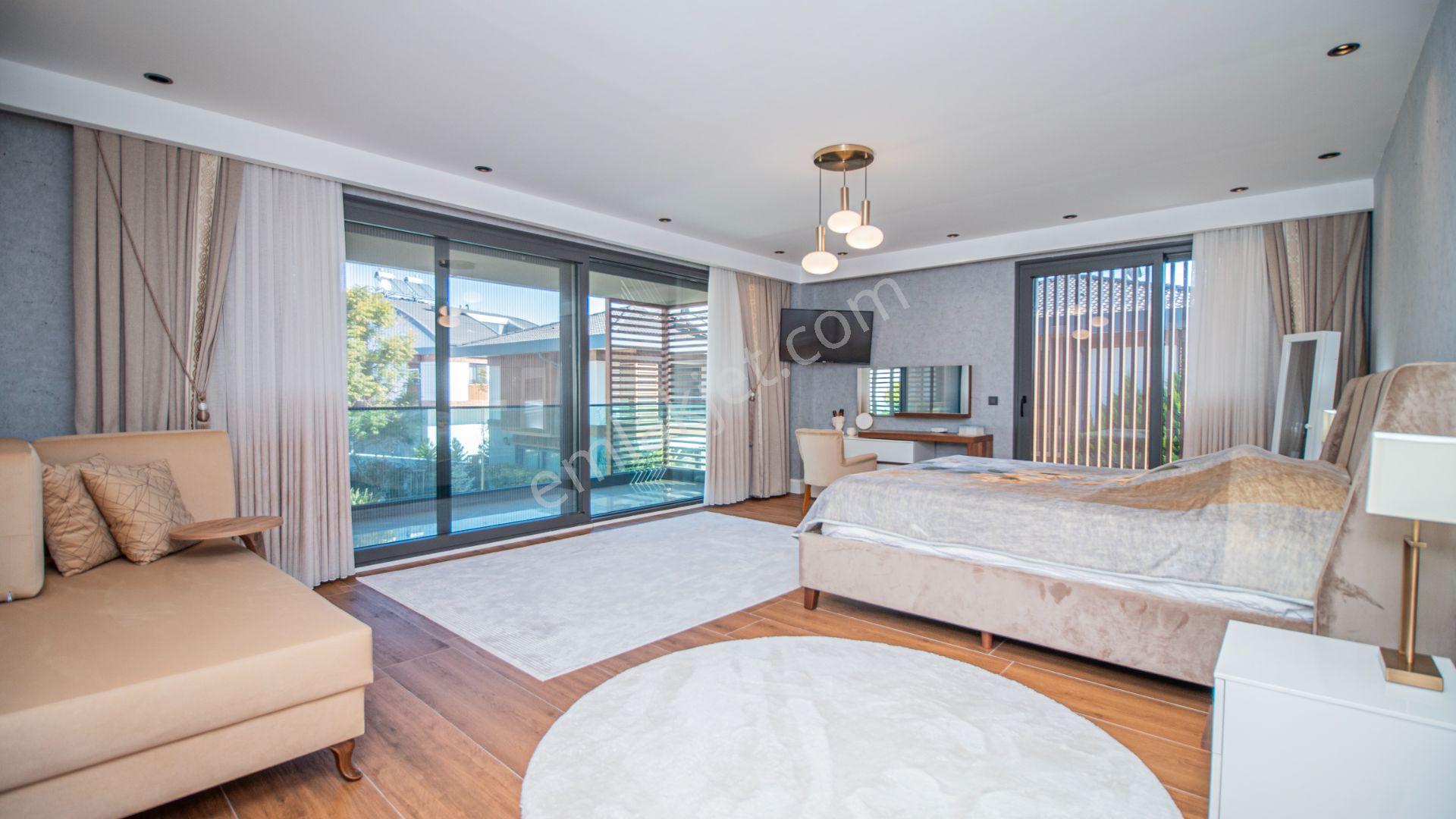 Antalya Döşemealtı Yeşilbayır'da 7+1 Satılık Modern Lüks Villa - Görsel 23