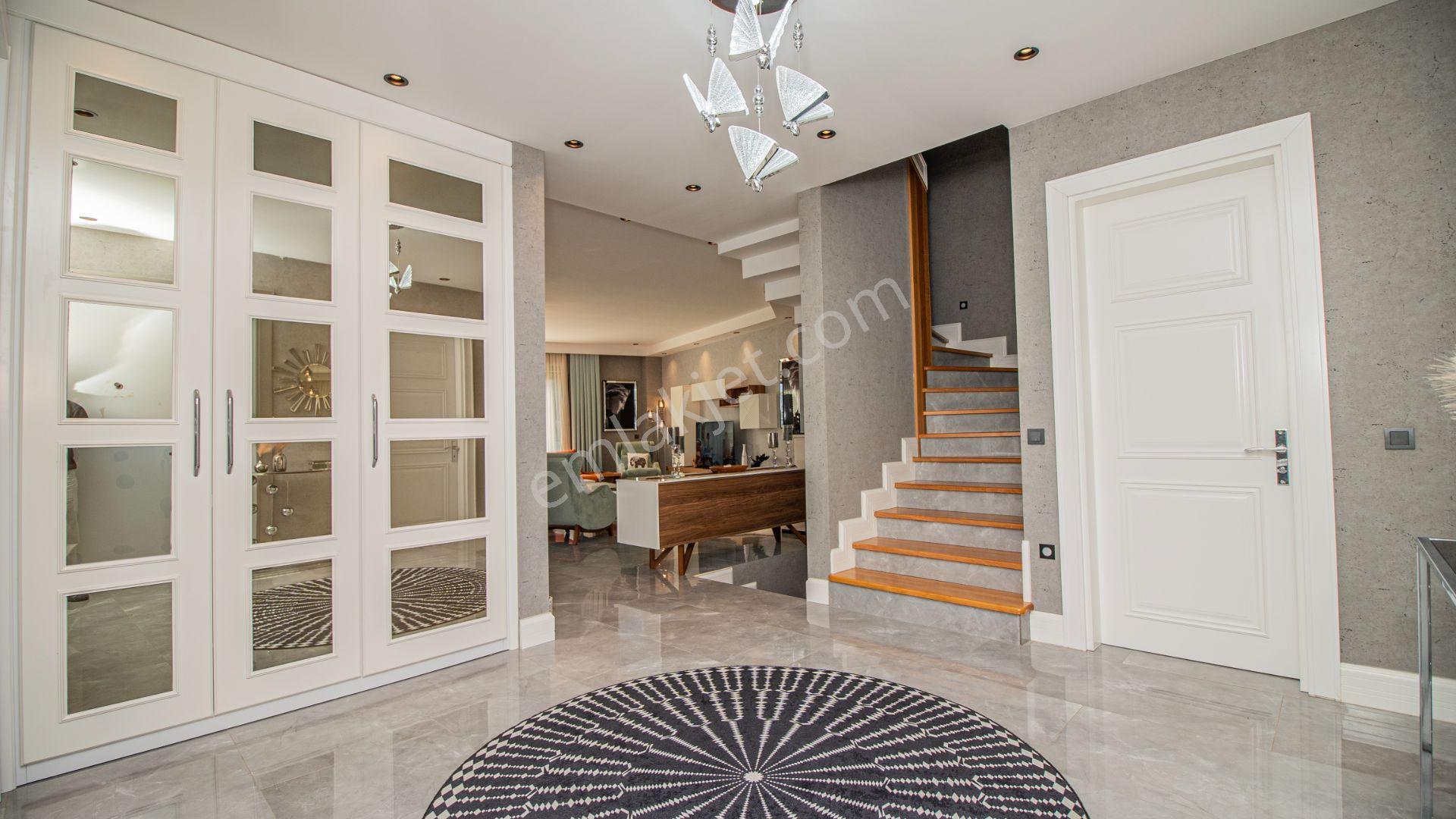 Antalya Döşemealtı Yeşilbayır'da 7+1 Satılık Modern Lüks Villa - Görsel 12