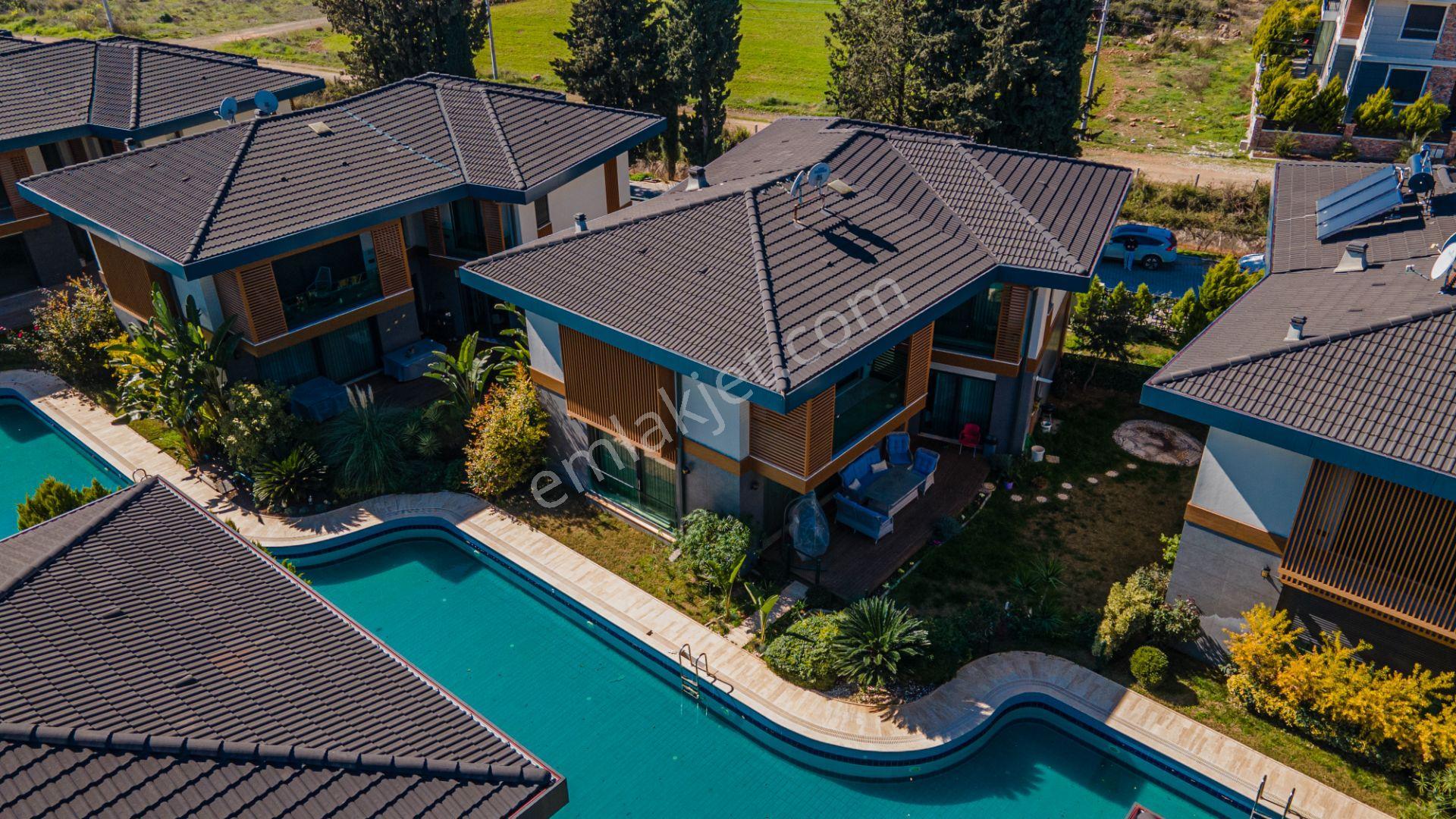 Antalya Döşemealtı Yeşilbayır'da 7+1 Satılık Modern Lüks Villa - Görsel 2