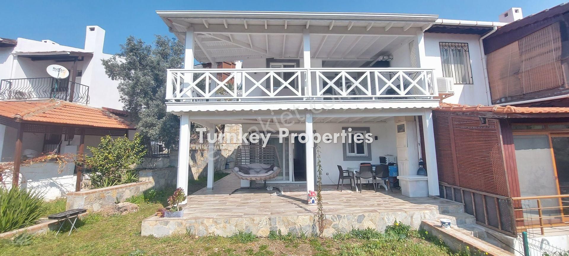 Boğaziçi'nde Denize Sıfır Site İçinde Deniz Manzaralı Satılık Bahçeli Villa - Görsel 6
