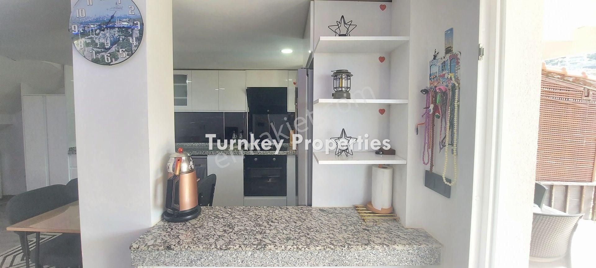 Boğaziçi'nde Denize Sıfır Site İçinde Deniz Manzaralı Satılık Bahçeli Villa - Görsel 12