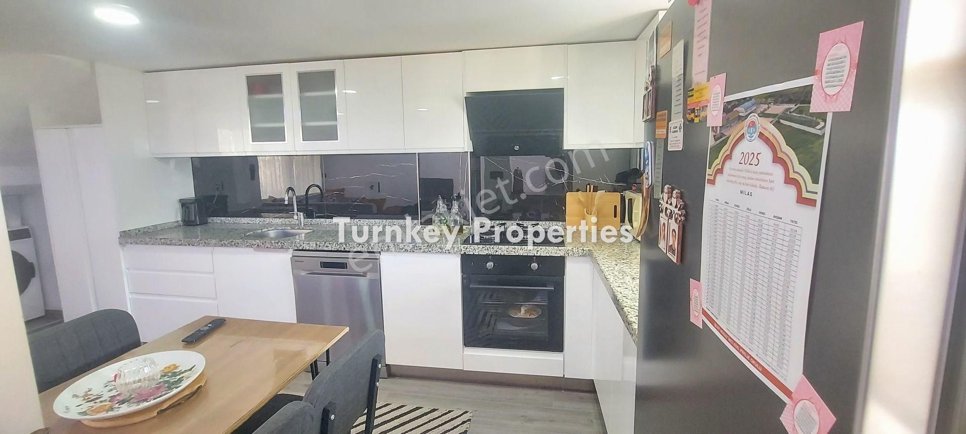 Boğaziçi'nde Denize Sıfır Site İçinde Deniz Manzaralı Satılık Bahçeli Villa - Görsel 13