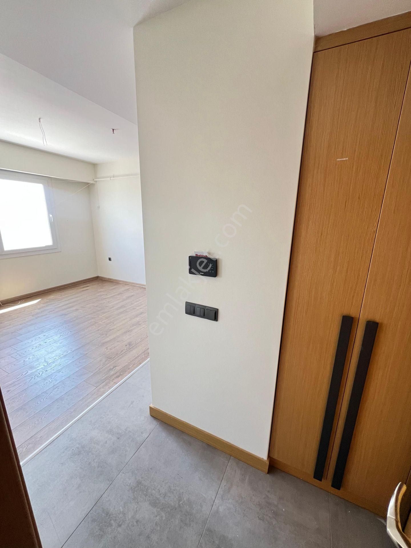 Zorlu Gayrimenkul'den Cemalpaşa Mah'de 1+1 Aylık Kiralık Donanımlı Daire - Görsel 24