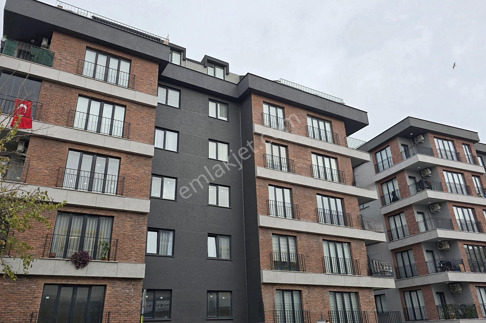 Bakırköy Osmaniye Satılık Daire Turyap'tan, Butik Site, 3+1, 110m2, 1.kat, Yeni Bina, K.otoparklı