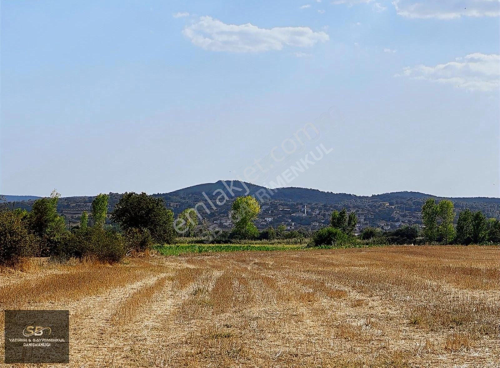 Keşan Bahçeköy Köyü Satılık Tarla Edirne Keşan Bahçeköy Köyün Dibinde Yatırımlık Fırsat Yer