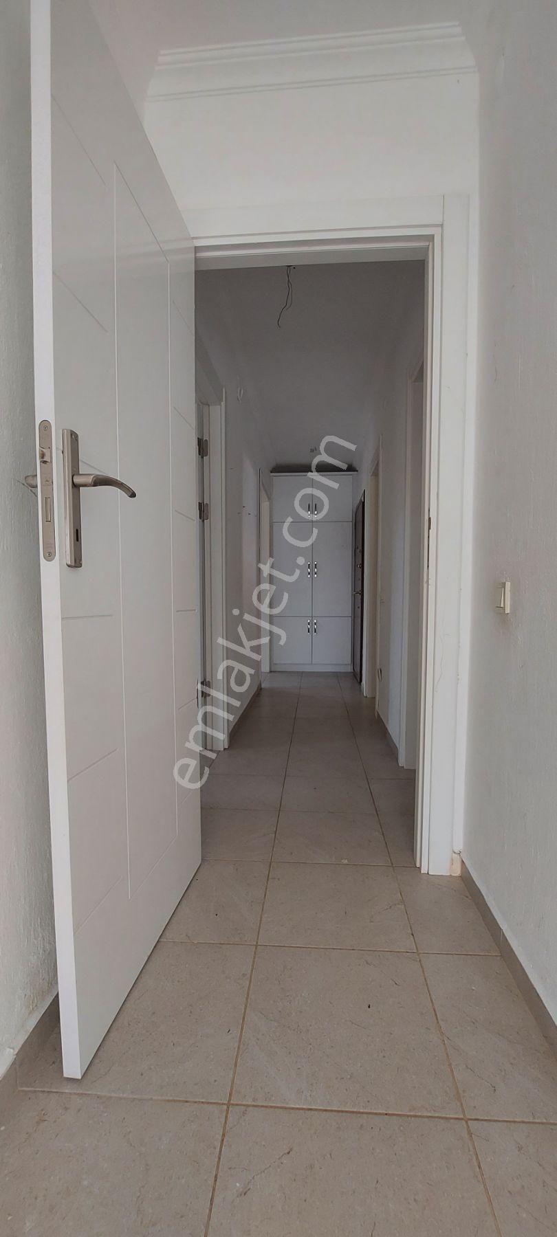 Tamamen Müstakil Geniş Bahçe Kullanımlı Satılık Tek Katlı Villa - Görsel 30