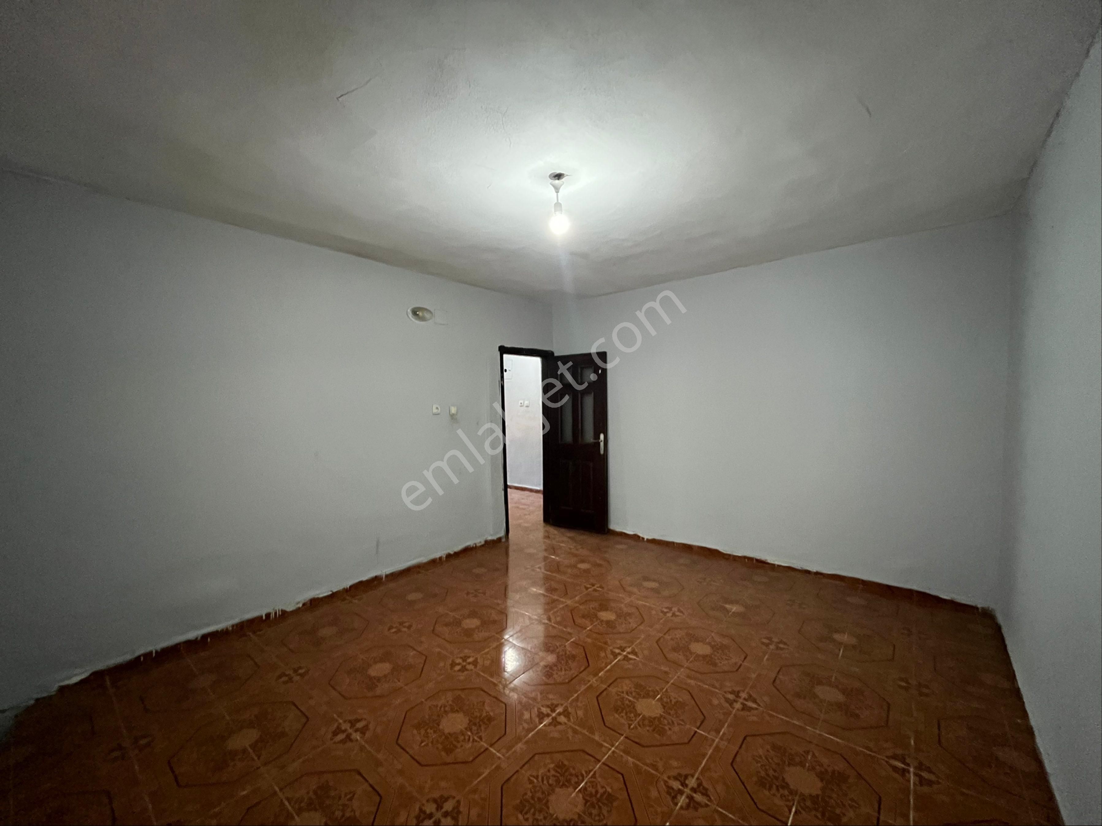 19 Mayıs Mahallesi Spor Kompleksi Civarı Satılık Bahçeli Ev - Görsel 18