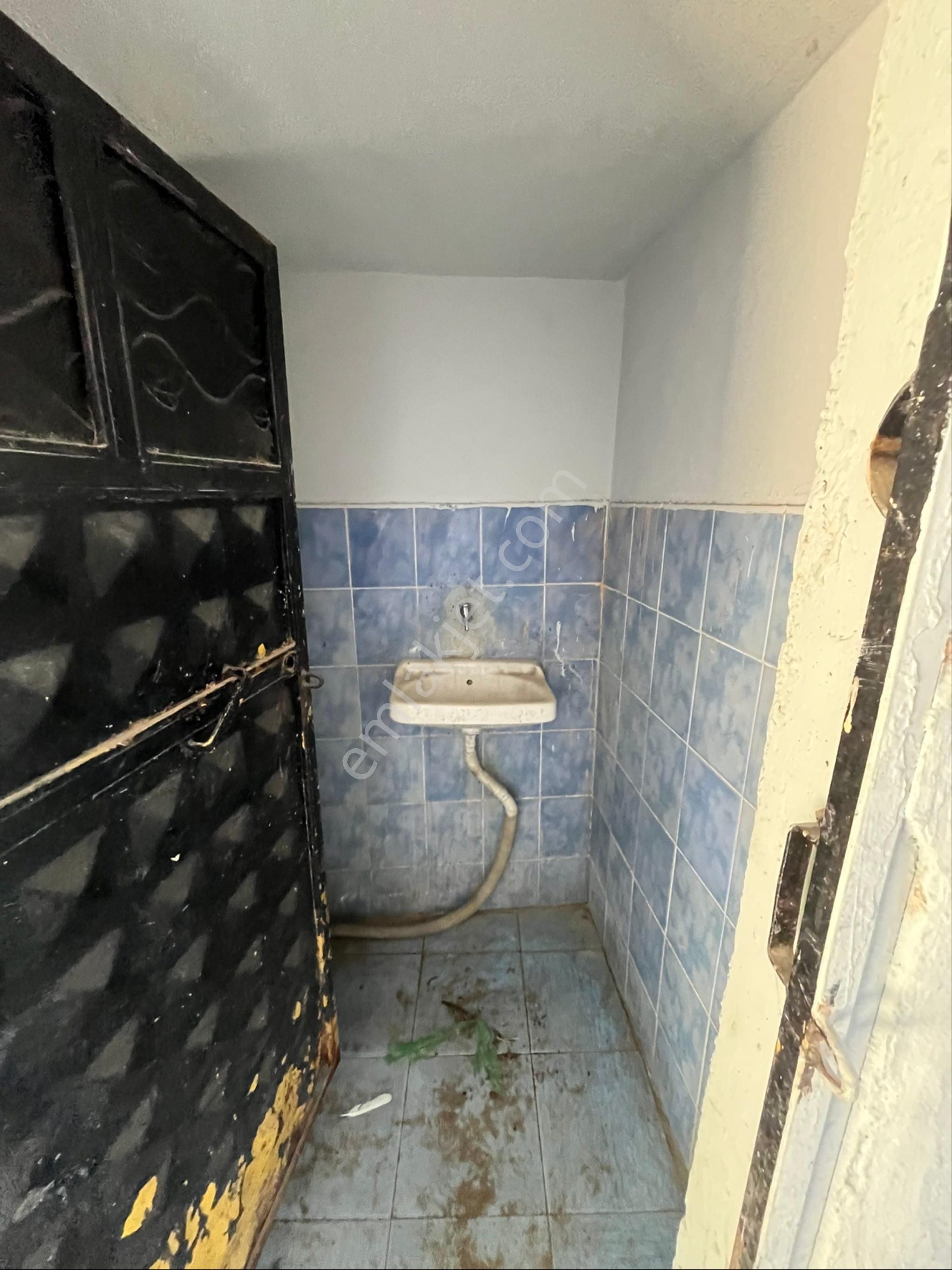 19 Mayıs Mahallesi Spor Kompleksi Civarı Satılık Bahçeli Ev - Görsel 5