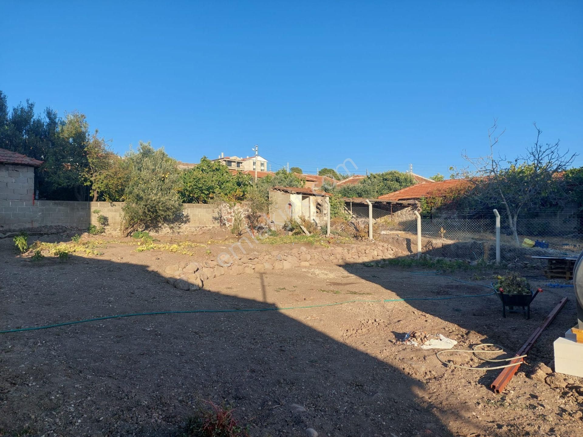 Dikili Güven Emlak'tan İslamlar Köyü İçerisinde Satılık Villa İmarlı Arsa - Görsel 4
