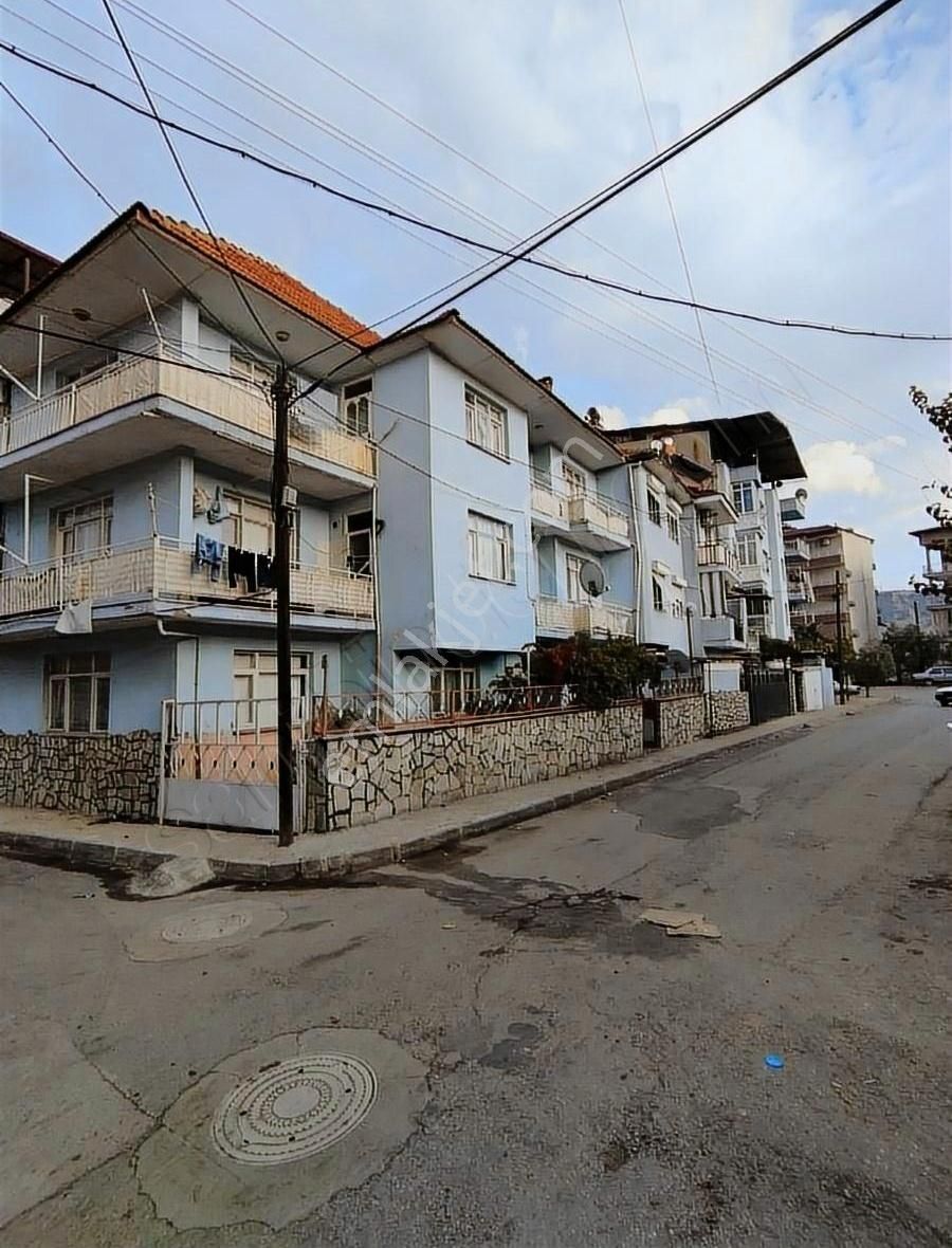 Alaşehir Menderes Satılık Daire Menderes Mahallesi Satılık 2+1 Satılık Daire