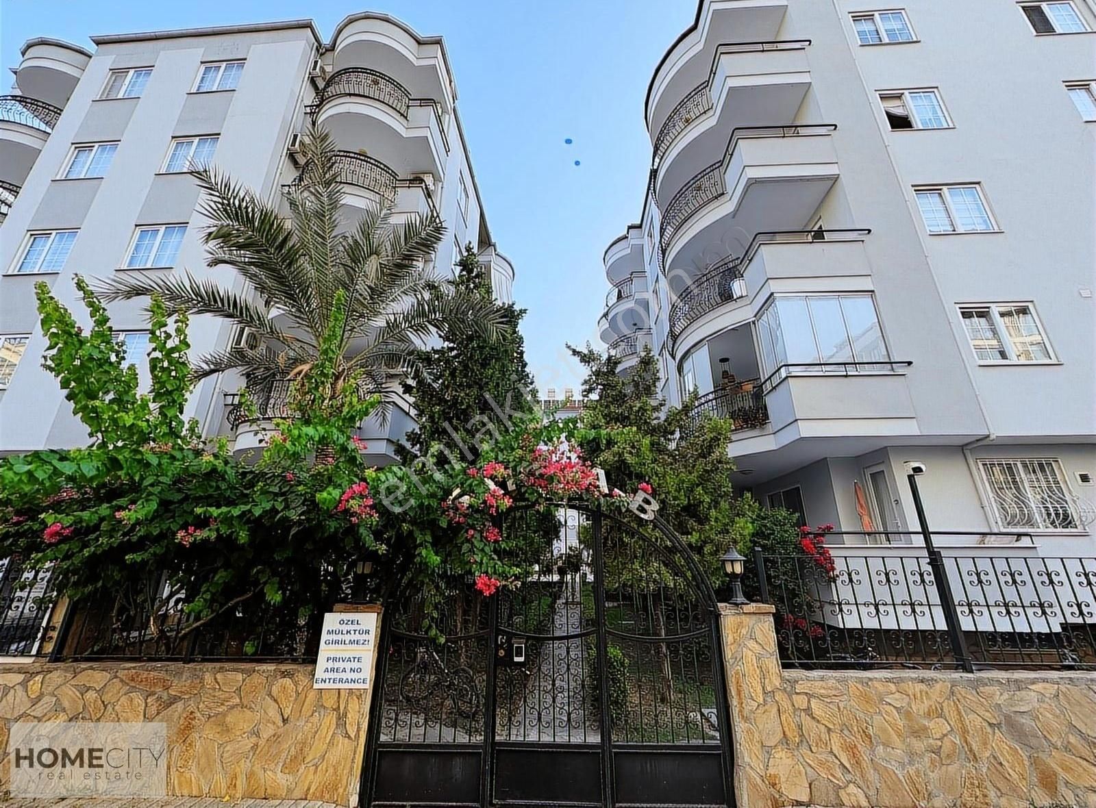 Alanya Oba Satılık Daire Alanaya Obagöl 4+1 Dublex 175 M2 3 Banyo 4 Balkon Denize 250m