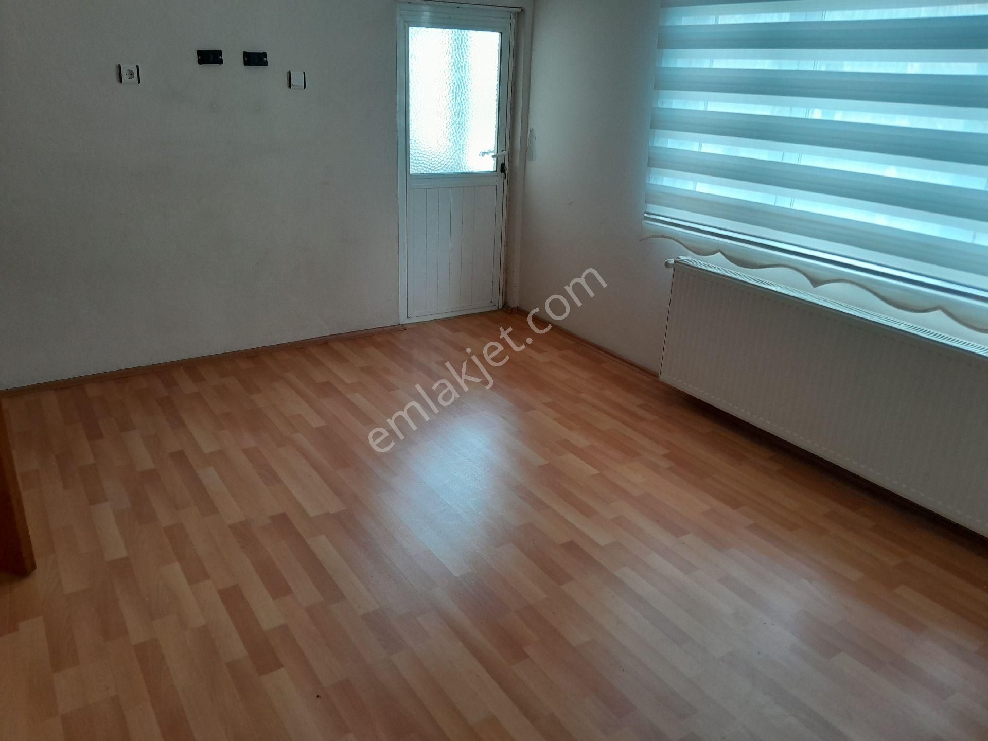 İstanbul Sultangazi Kiralık Daire Kiralık Daire Sultangazi Cebeci Mah Kartal Emlaktan 2+1