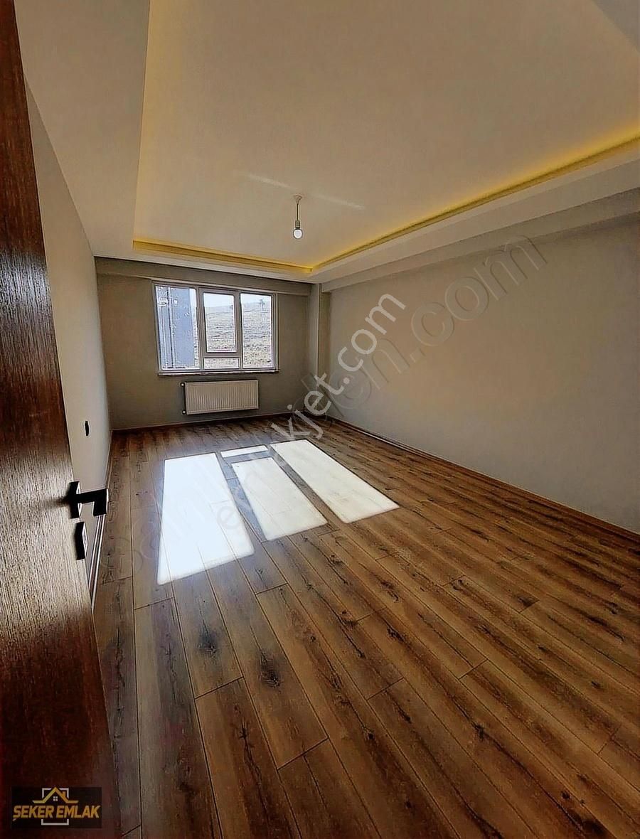 Odunpazarı Emek Satılık Daire Şeker Emlaktan Emek Mah. Şemsettin Günaltay Cad. 3+1 130 M²daire