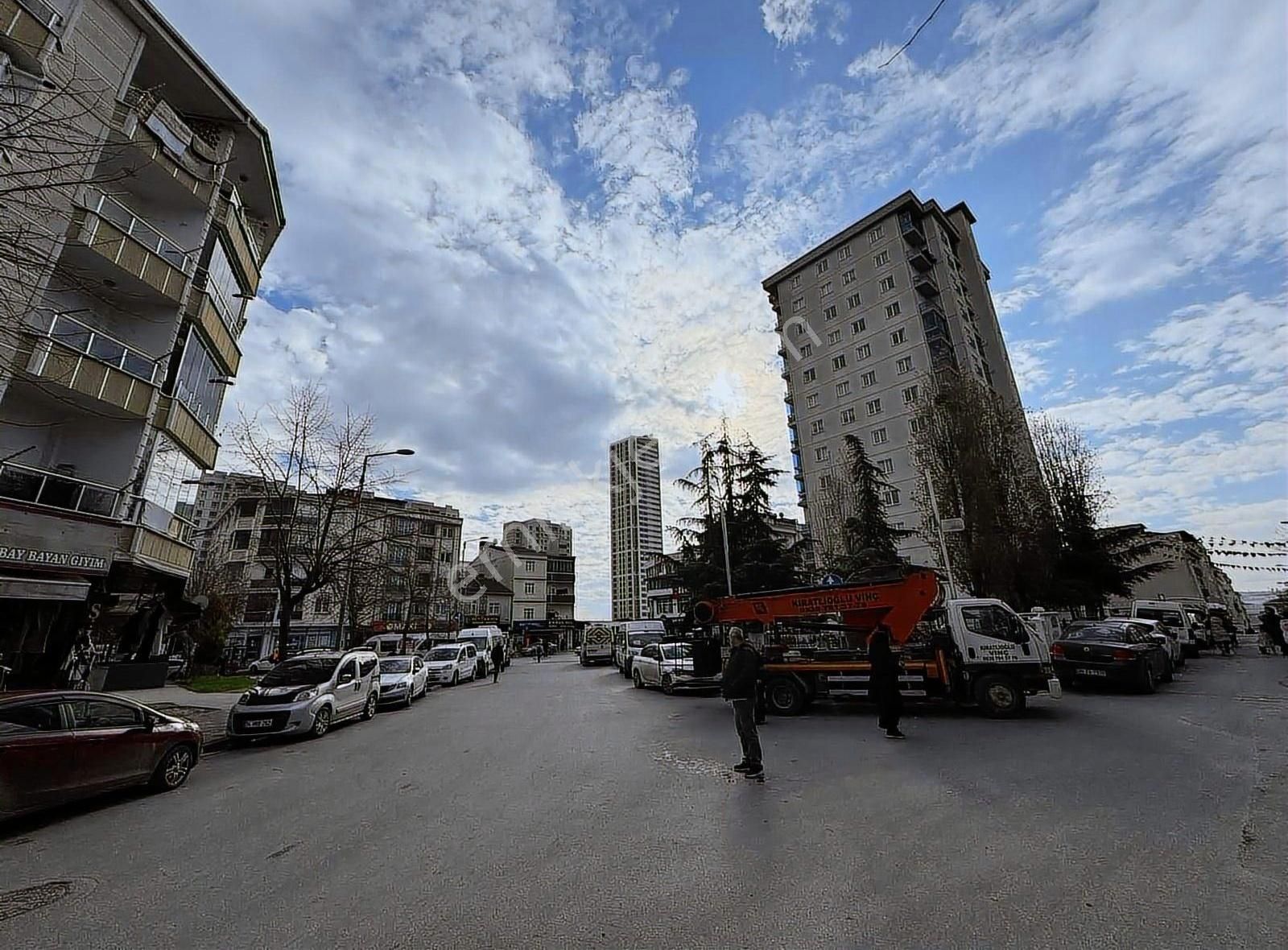 Esenyurt Orhan Gazi Satılık Dükkan & Mağaza Orhangazi Mahallesi Meydanın Da Kelepir Satılık Dükkan & Mağaza