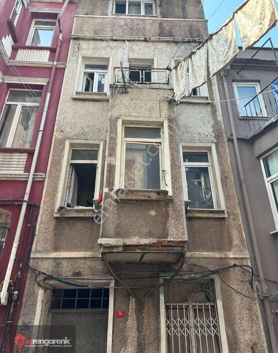 İstanbul Beyoğlu Satılık Bina 7529 Rengarenk'ten Taksime Yürüme Mesafesi Kelepir Bina Fırsatı