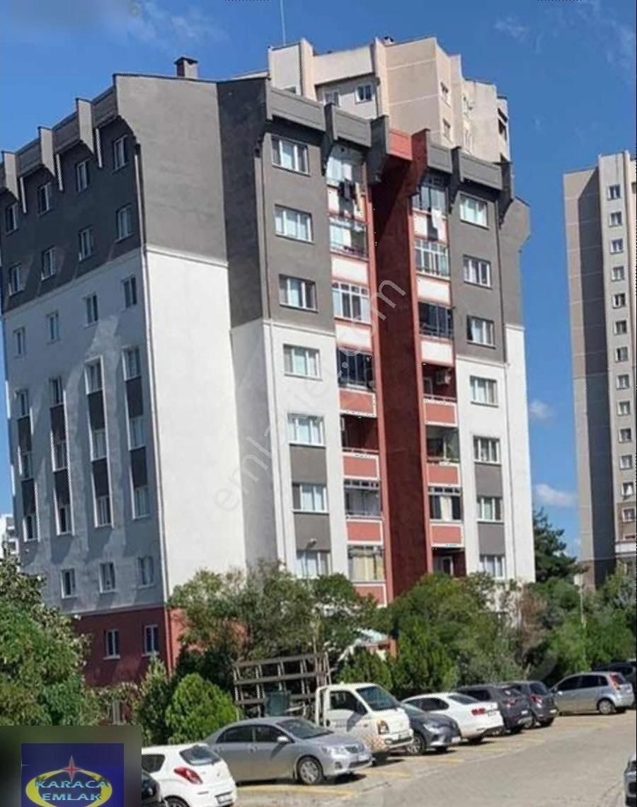 Küçükçekmece Atakent Satılık Daire Toki Defne 4 Sitesinde 2+1, 94 M2 Tadilatlı Satılık Daire