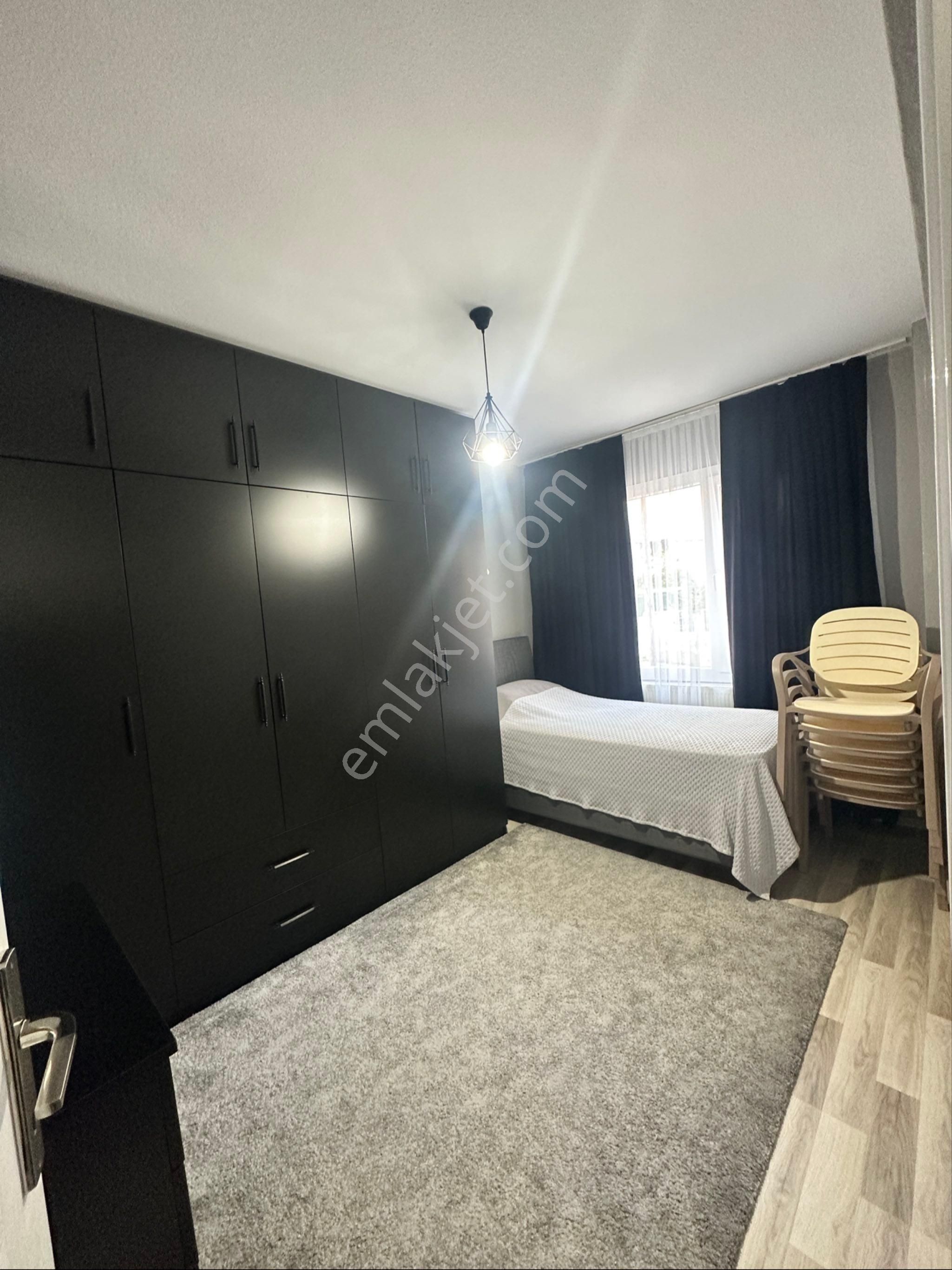 Kızılay Mahallesinde 2+1 Manzaralı Köşe Konumda Ara Kat Daire - Görsel 10