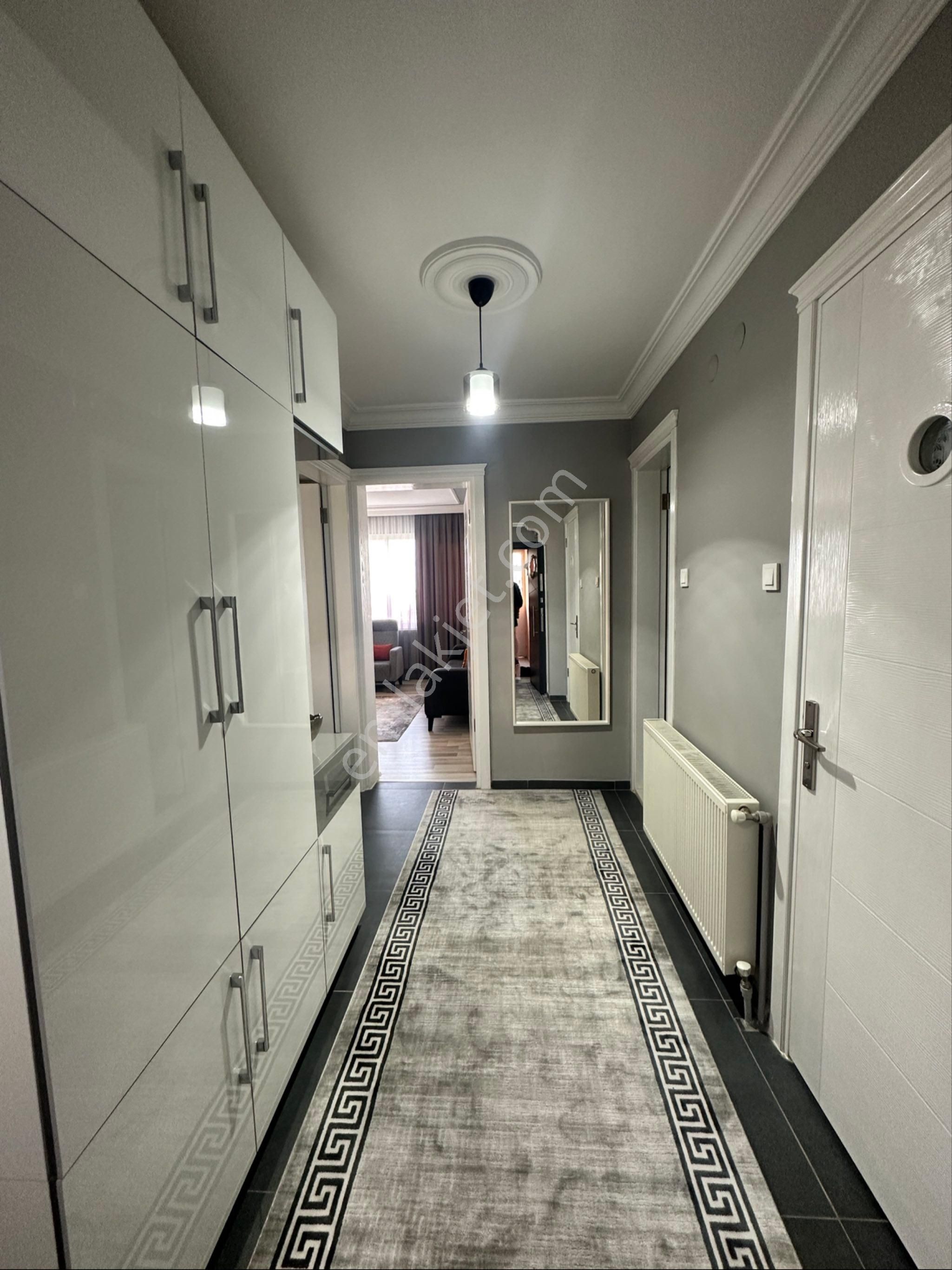 Kızılay Mahallesinde 2+1 Manzaralı Köşe Konumda Ara Kat Daire - Görsel 9