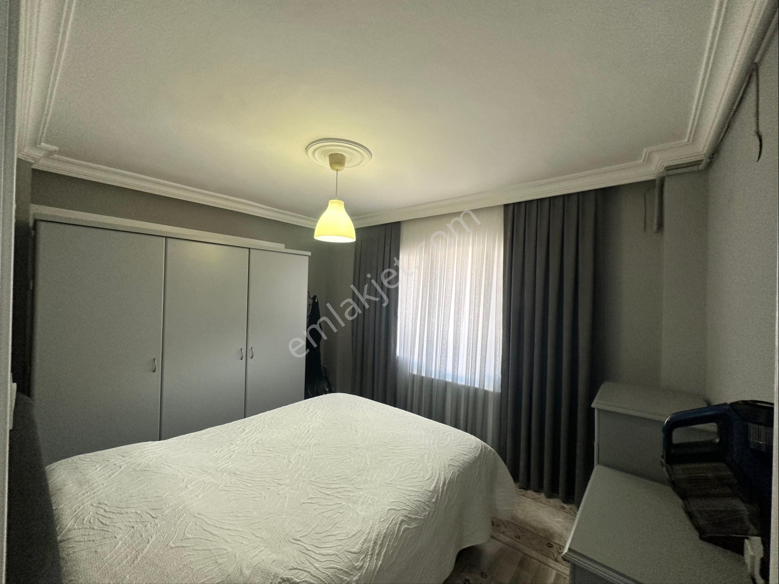 Kızılay Mahallesinde 2+1 Manzaralı Köşe Konumda Ara Kat Daire - Görsel 14