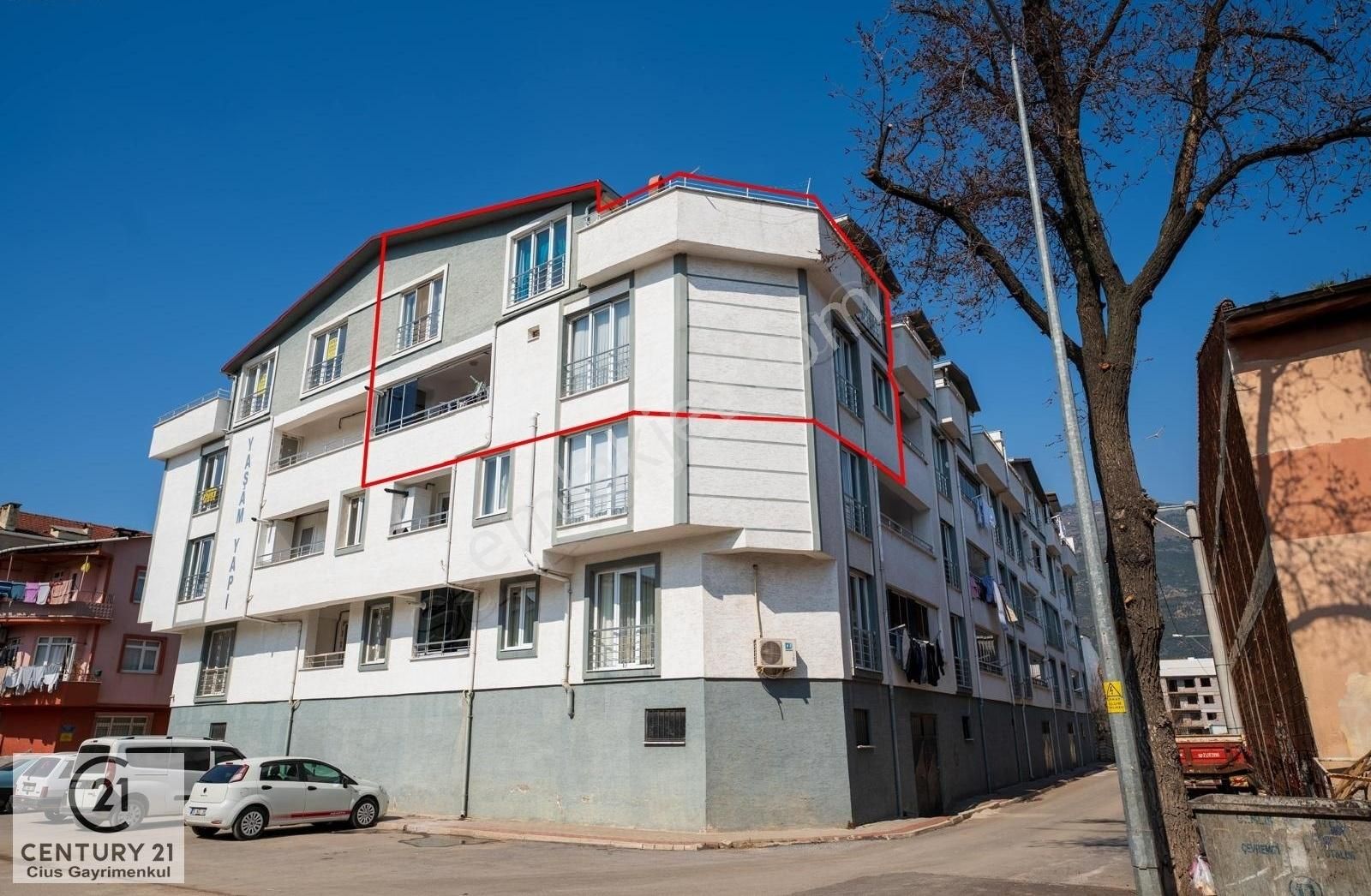 Gemlik Hamidiye Satılık Daire C21 Cius; Yeni Binada 5+1 250 M2 Dubleks Daire