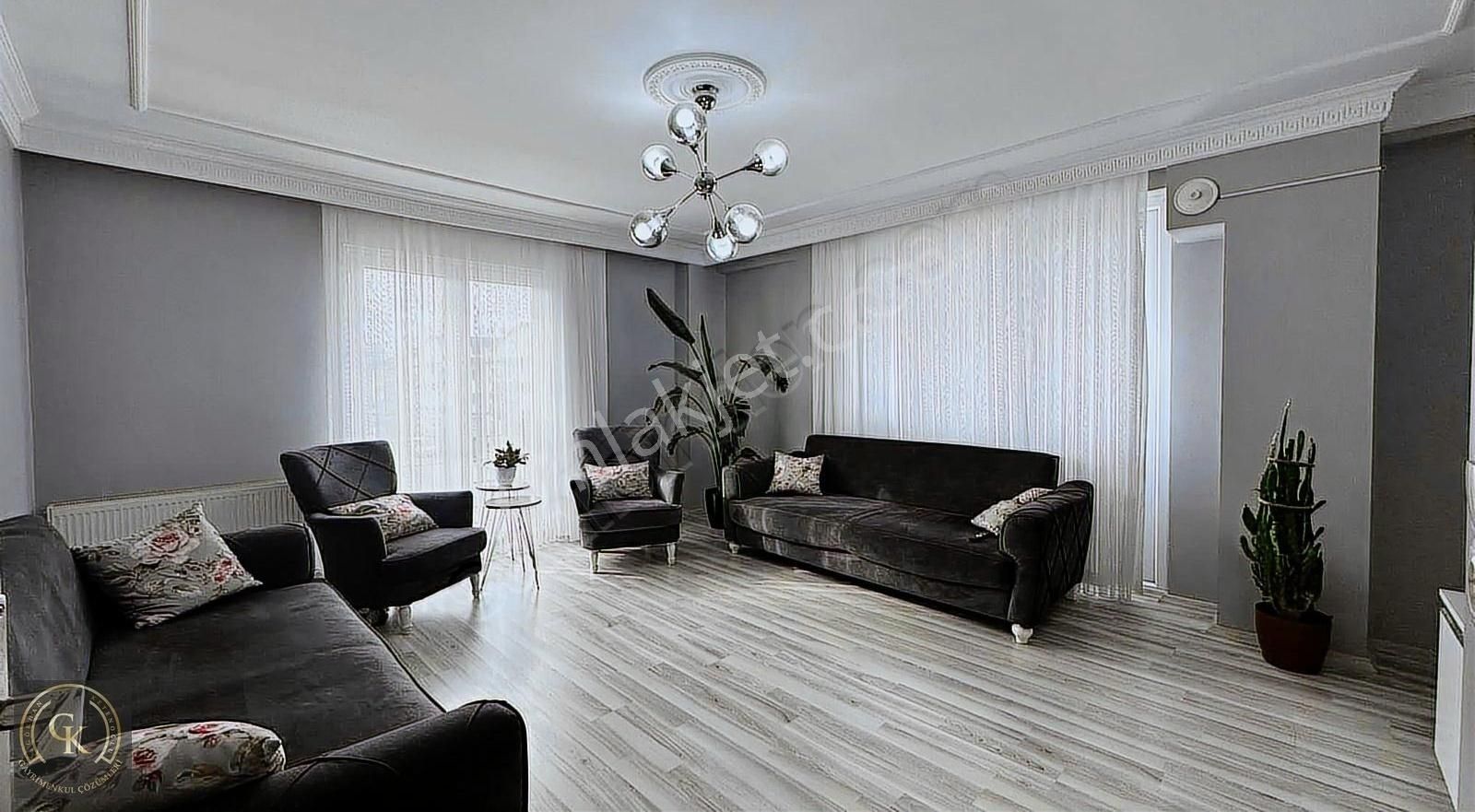 Kartepe Uzunçiftlik Satılık Daire Kocaeli Kartepe Uzunçiftlikte 4+1 188m2 Satılık Çatı Dubleks..