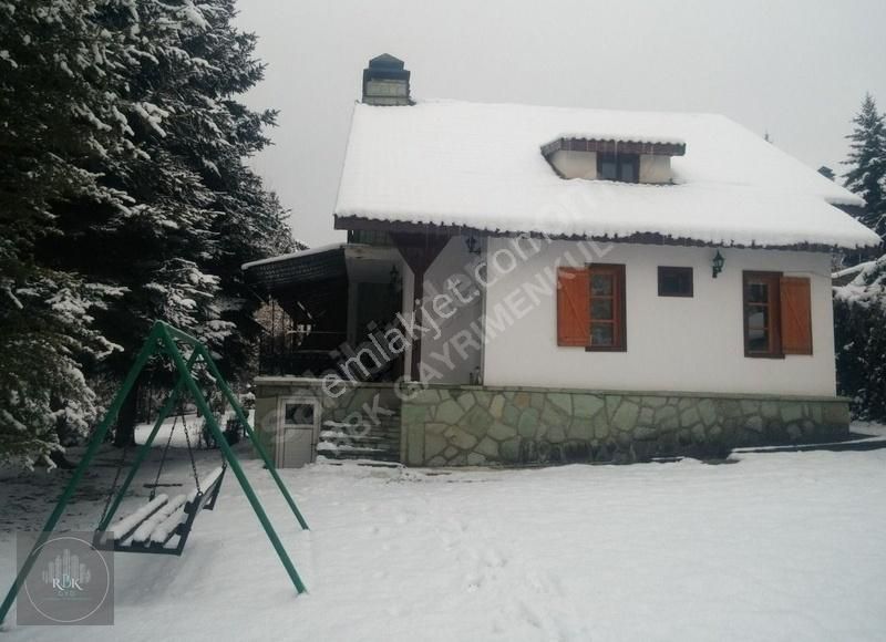 Bolu Merkez Yenisefa Köyü (Çatak) Satılık Villa Bolu Abant Yolu Üzeri Yenisefa Satılık İkiz Villa , Dağ Evi