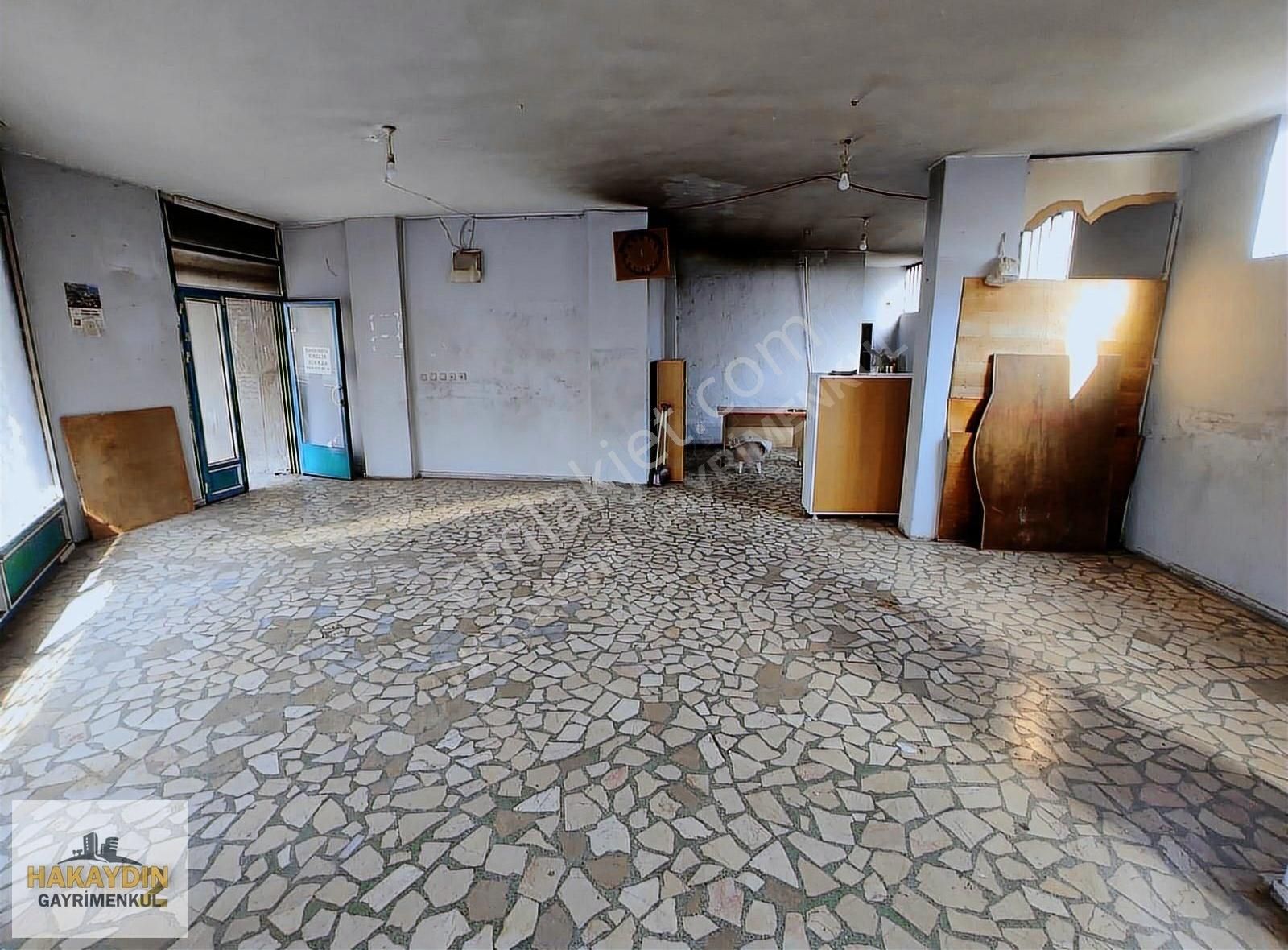 Sultangazi Yunus Emre Kiralık Dükkan & Mağaza Hakaydın 2'den Bağımsız Girişli İki Katlı 320m² Kiralık Dükkan