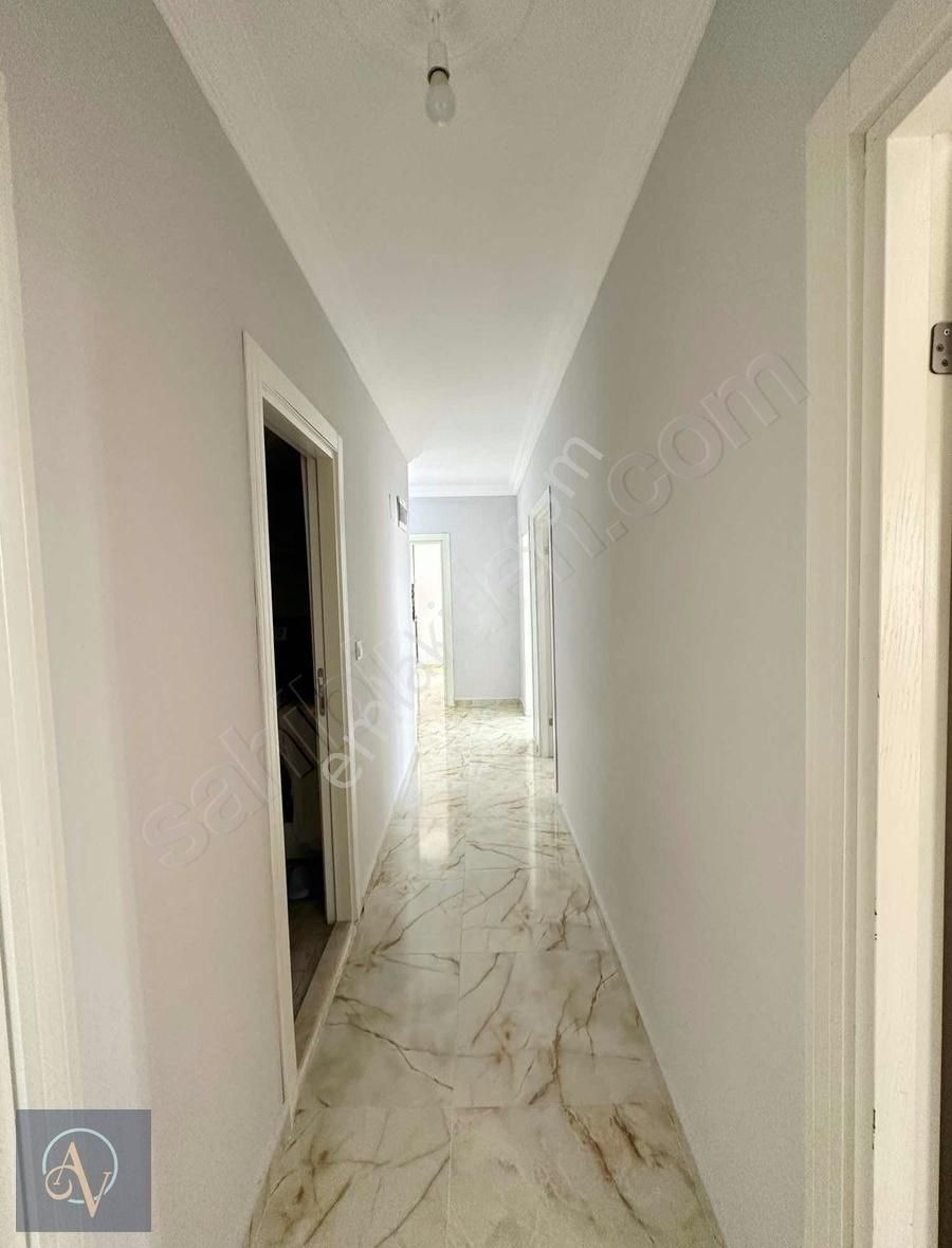 Kepez Şelale Satılık Daire Site İçerisinde 3+1 Arakat Geniş Tadilatlı Satılık Kupon Daire