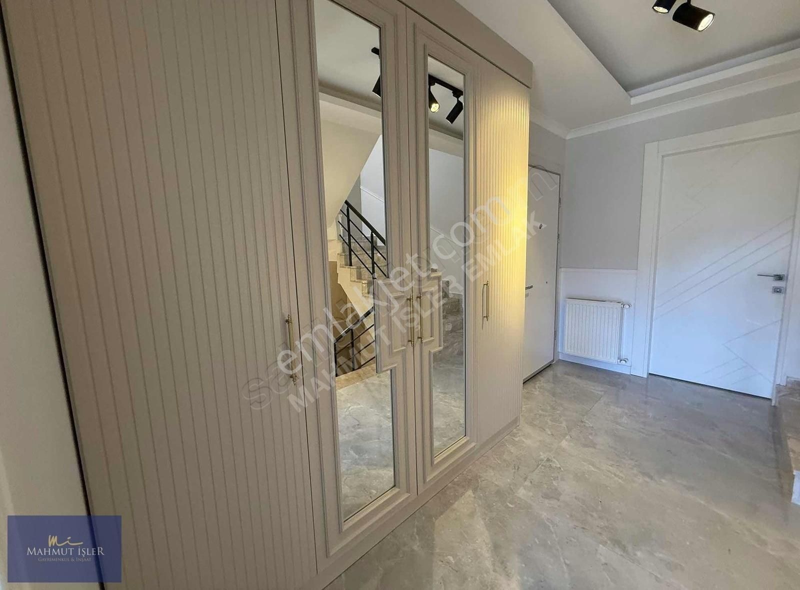 Altınoluk Merkezde Satılık Deniz Manzaralı 5+1 Süper Lüks Villa - Görsel 16