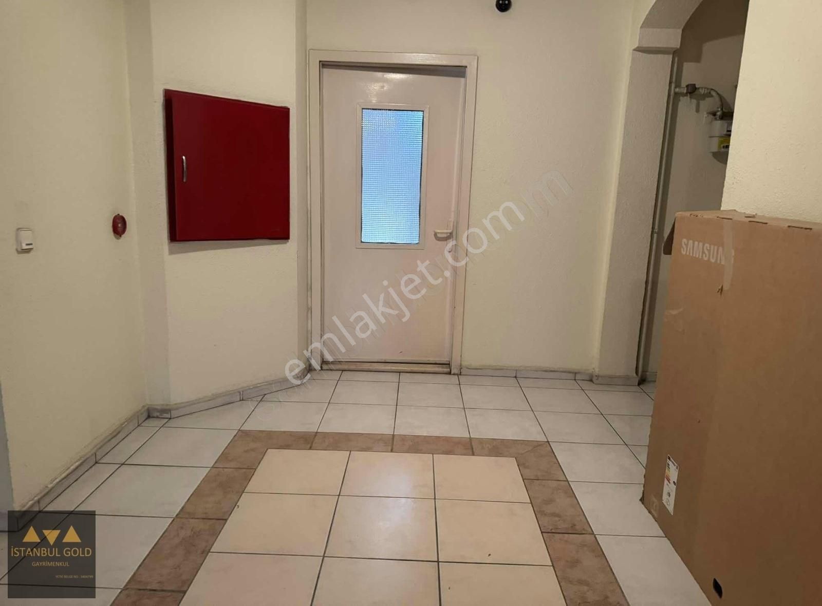 Ataşehir Atatürk Kiralık Daire Ataşehir Ata Bloklarında Balkonlu 72 M2 Eşyalı Kiralık