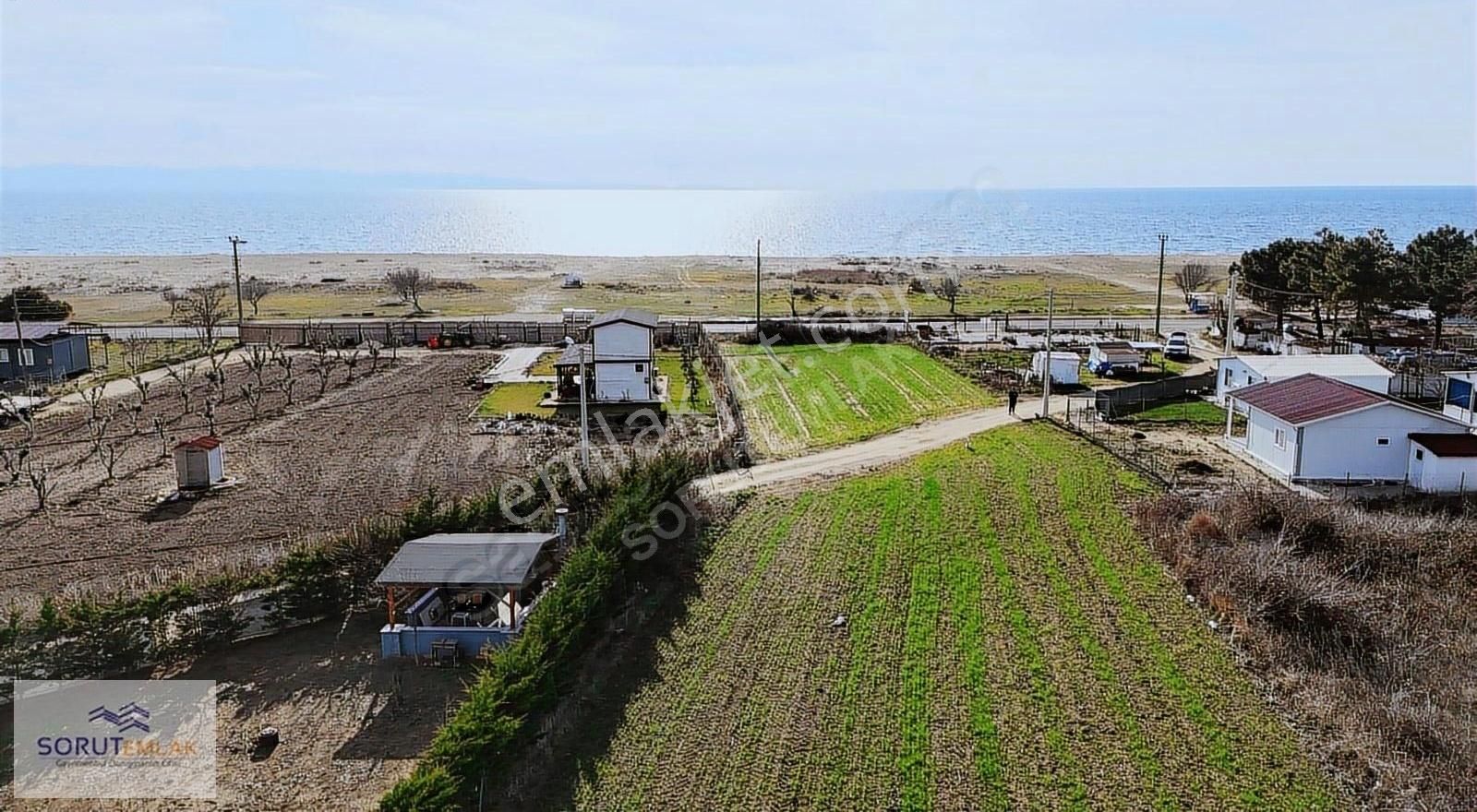 Keşan Mecidiye Köyü (Atatürk) Satılık Tarla Sahil'e 100 Metre Muhteşem Konumu İle Satılık 356 M2 Parsel