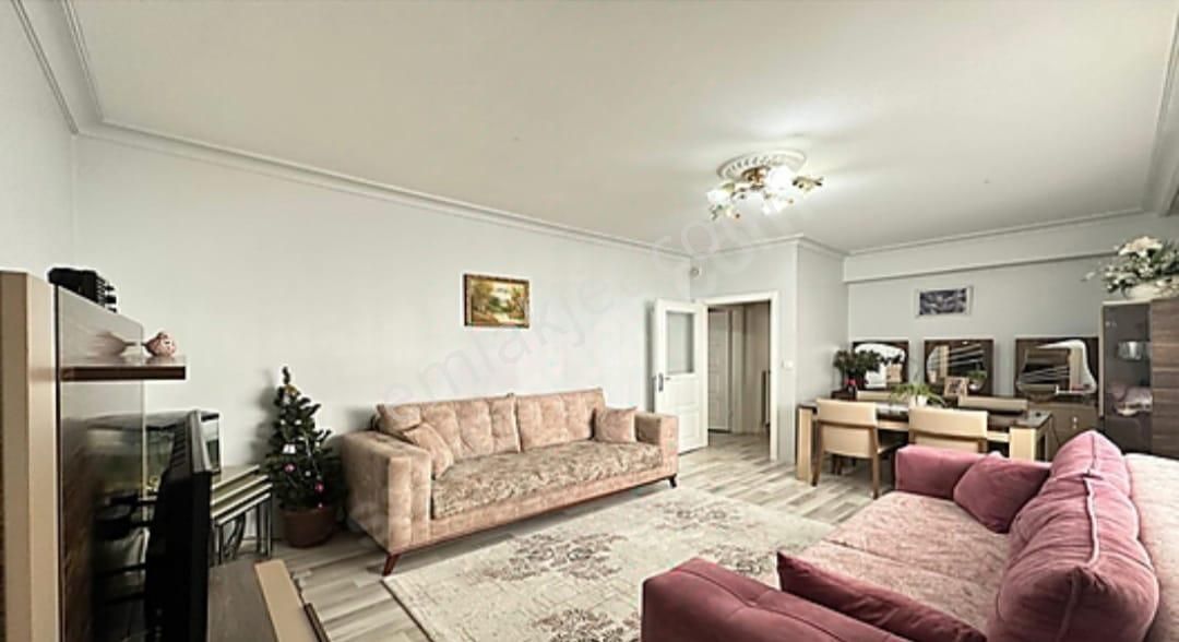 Keçiören Karakaya'da Temiz 3+1 Uygun Daire - Görsel 12