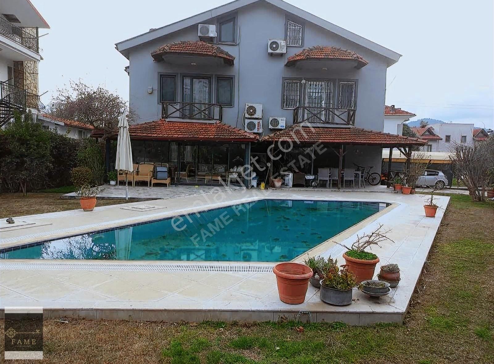 Fethiye Göcek Satılık Villa Göcek Çarşıya Yakın Havuzlu İkiz Villa